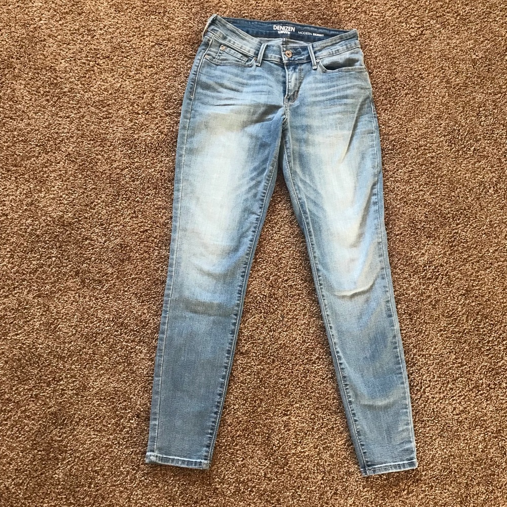 Modern skinny jeans. Denizen from Levi’s